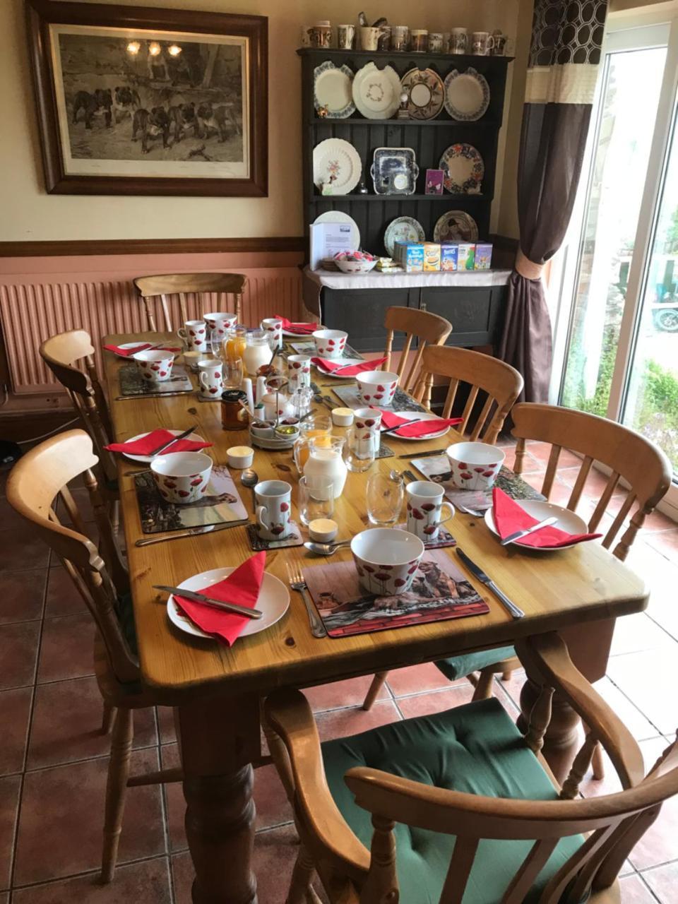 Brynawel Farm B&B Pontlliw ภายนอก รูปภาพ